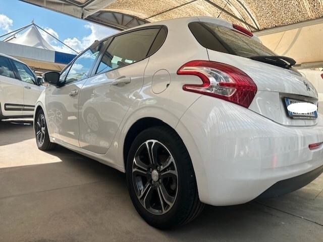 PEUGEOT 208 GPL 11/2014 FULL OPTIONAL