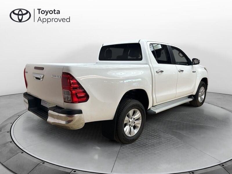 Toyota Hilux 2.4 d-4d double cab Lounge 4wd