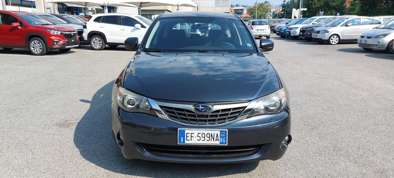 Subaru Impreza 2.0 Bi-Fuel, cambio manuale con ridotte