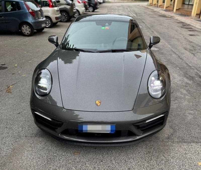 Porsche 911 911 Carrera 4 GTS