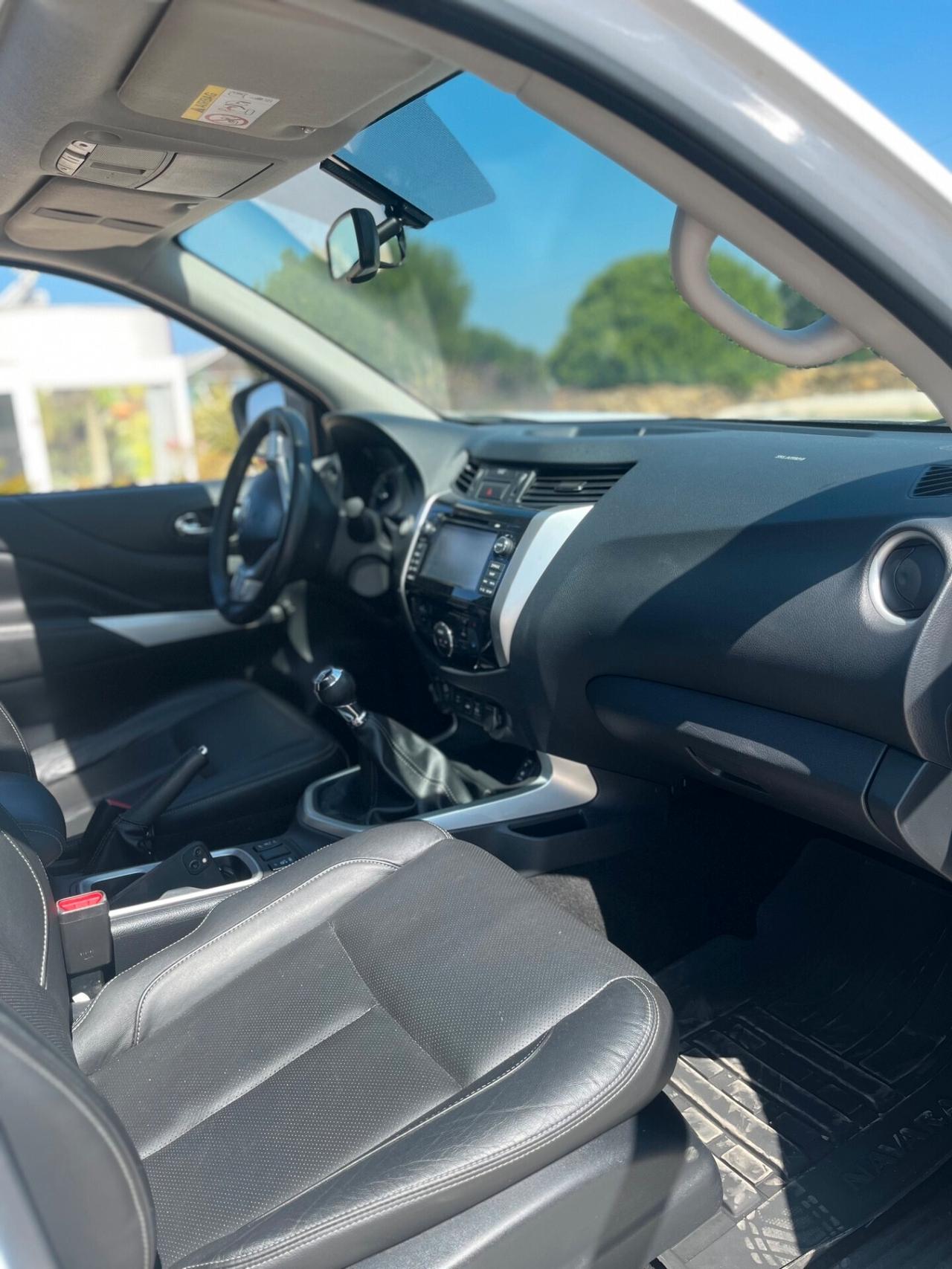 Nissan Navara 2.3 dCi 4WD Double Cab N-Connecta