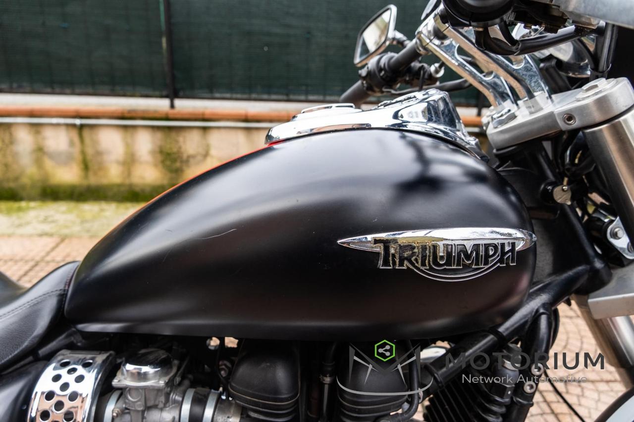 TRIUMPH America 865