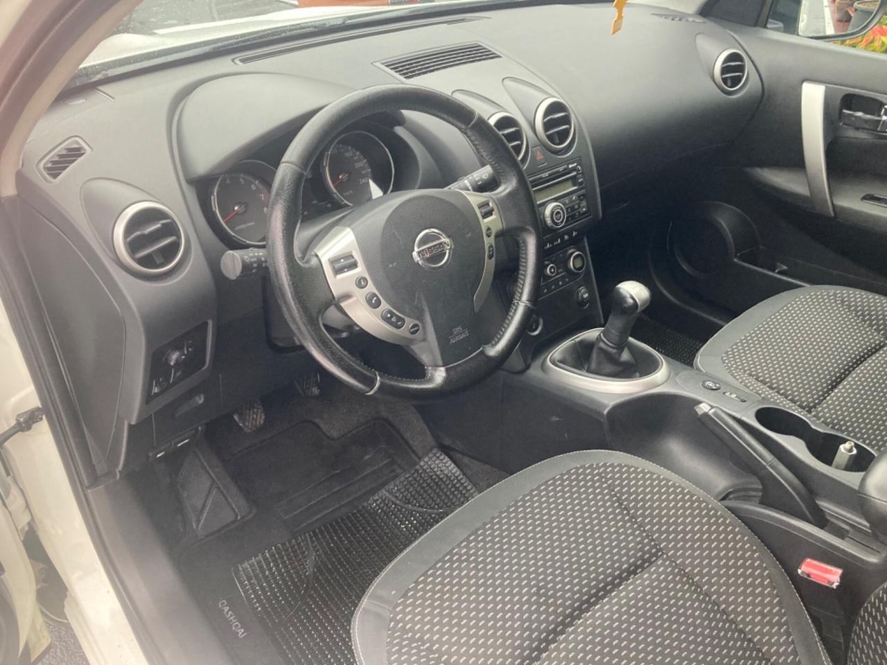 NISSAN QASHQAI 1.6 BENZINA/GPL (DA VETRINA)