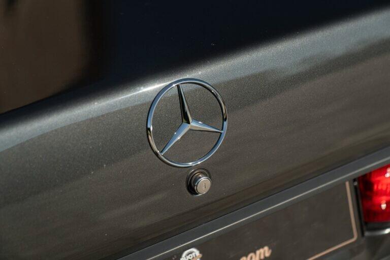 1988 MERCEDES-BENZ 190 E - MER00293
