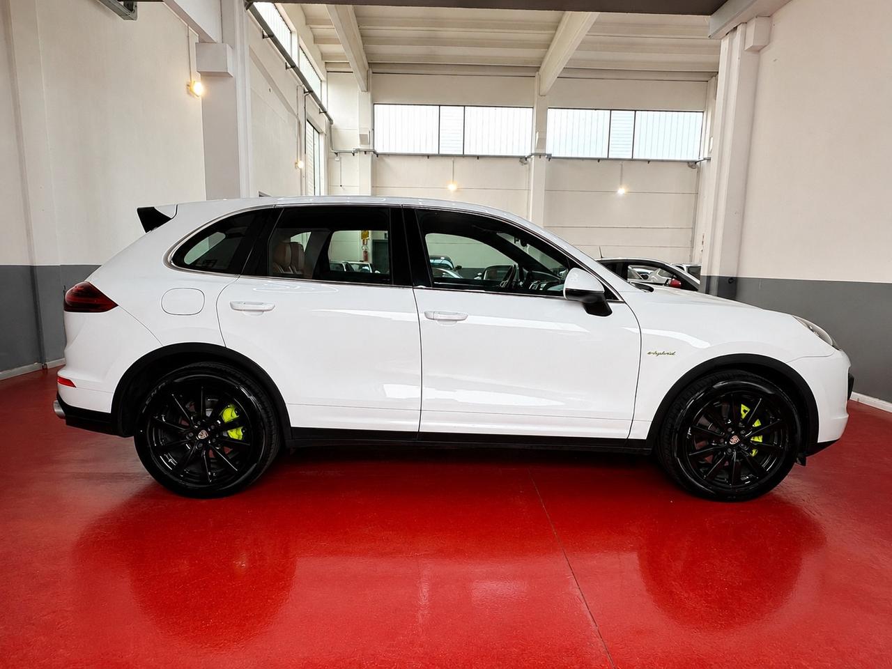 Porsche Cayenne 3.0 S E-Hybrid