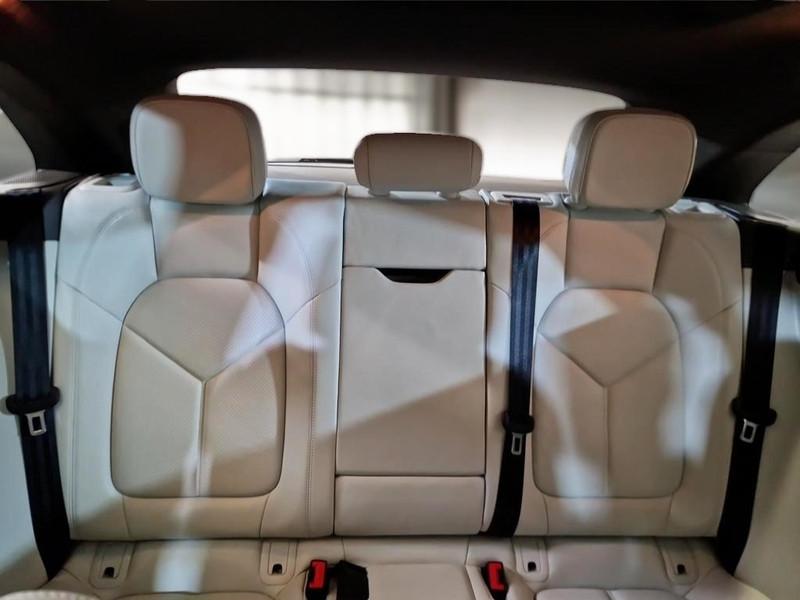 PORSCHE MACAN 2.0 Autom.