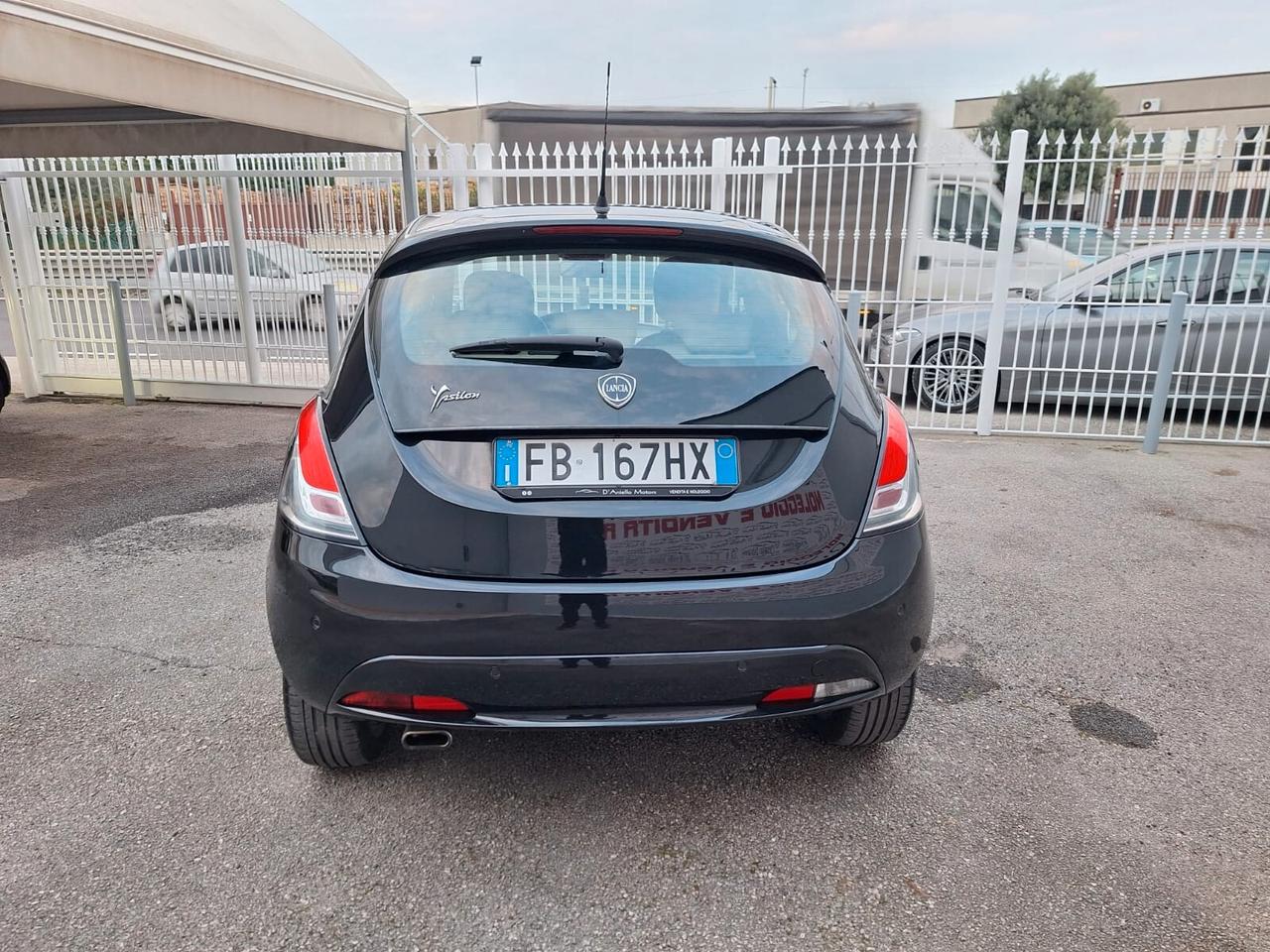 Lancia Ypsilon 1.2 69 CV 5 porte GPL Ecochic Gold