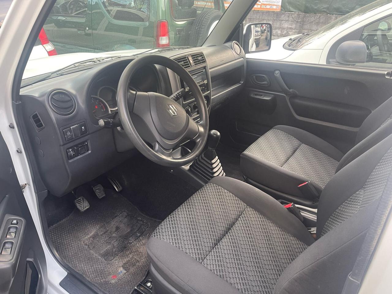 Suzuki Jimny 1.3 4WD Evolution AUTOCARRO 3porte Bianco, 11/2015, Km 176.467