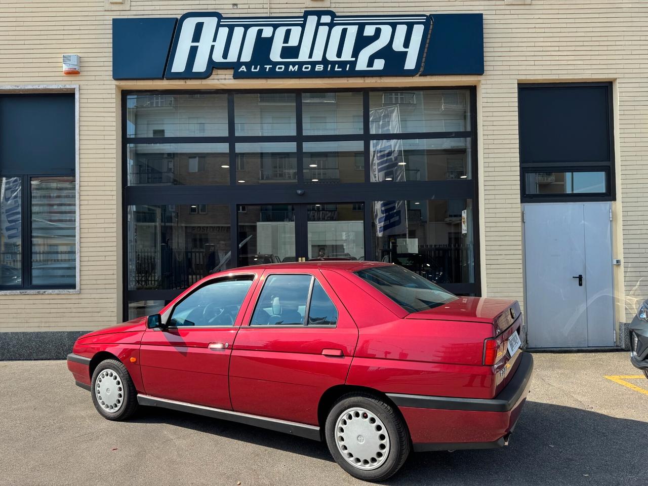 Alfa Romeo 155 1.8i Twin Spark 16V CON 32300!!!