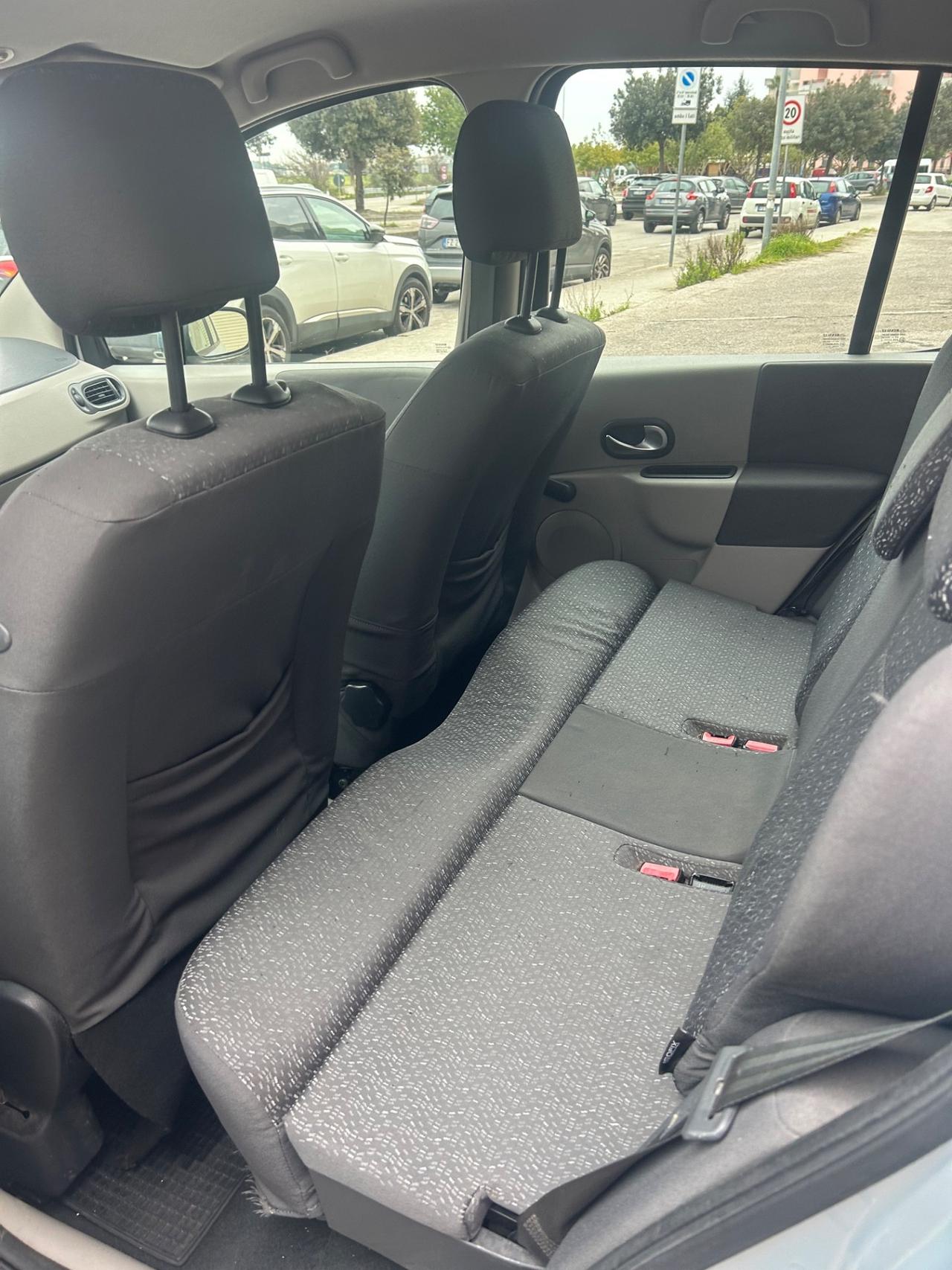 Renault Modus 1.5 dCi 85CV Initiale