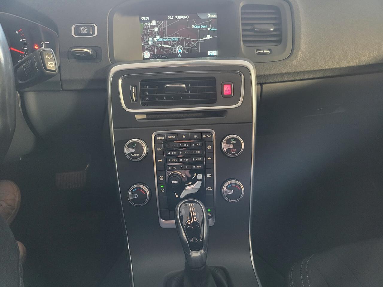 Volvo V60 D2 1.6 Powershift Kinetic