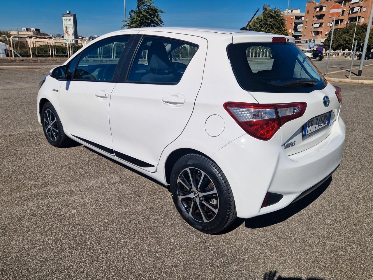 Toyota Yaris 1.5 Hybrid 5 porte Active