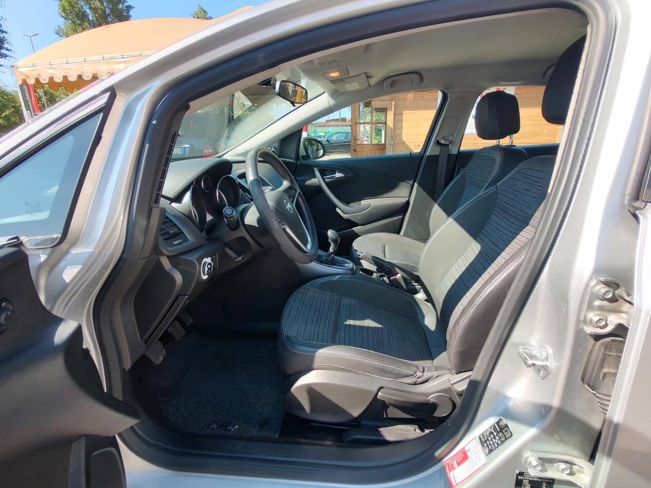 Opel Astra 1.4 140CV Sports Tourer Cosmo, BENZINA\GPL CON SCADENZA 2035, OK NEOPATENTATI, GARANZIA L.12 MESI