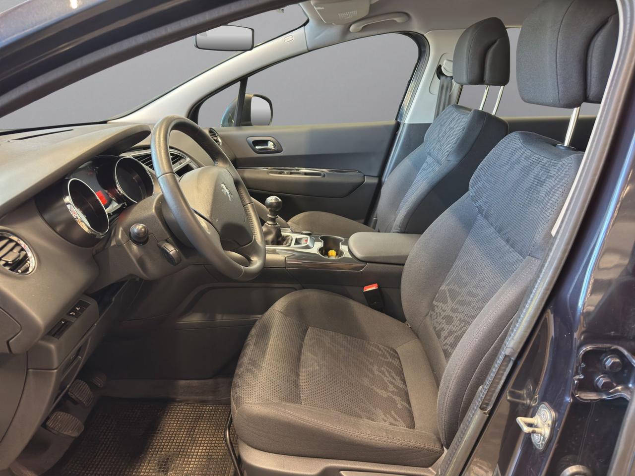 Peugeot 3008 1.6 hdi 8v Business 122cv