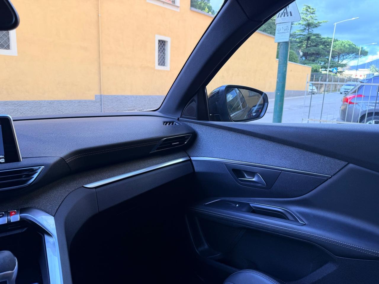 Peugeot 3008 GT-LINE manuale