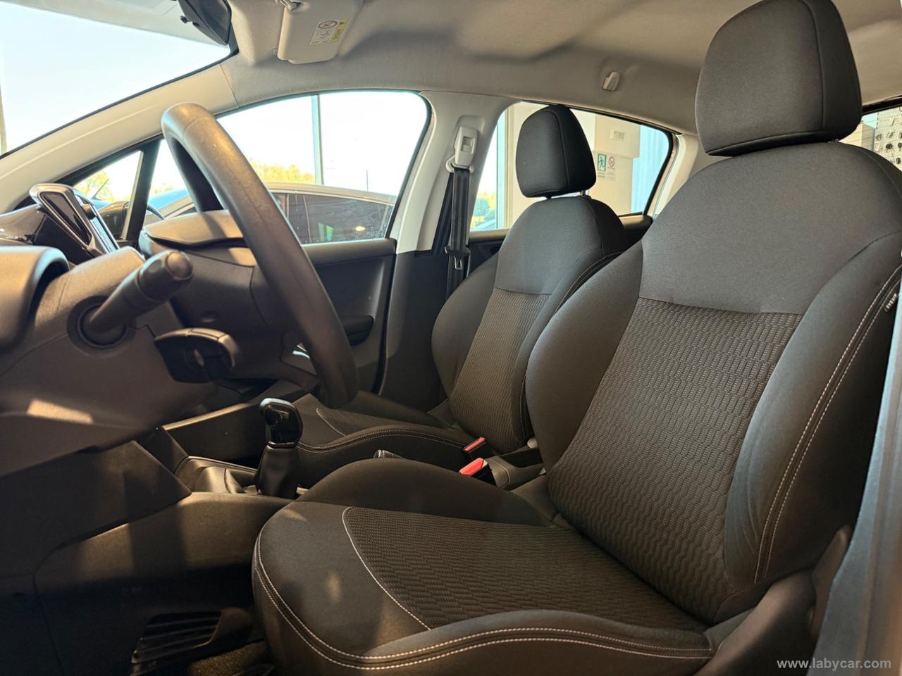 PEUGEOT 208 PureTech 82 5p. Allure
