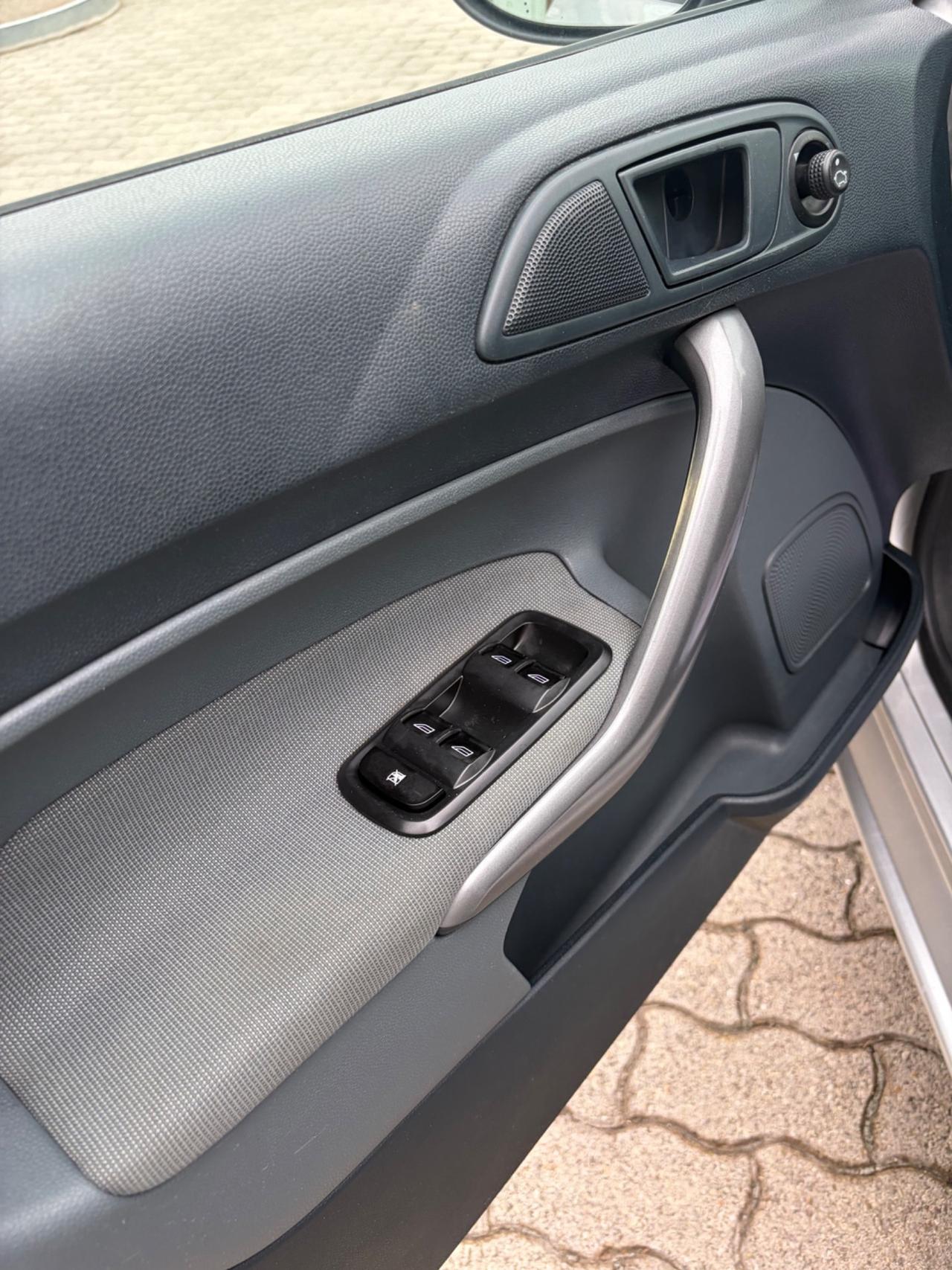 Ford Fiesta 1.2 60CV 5p. Tit.