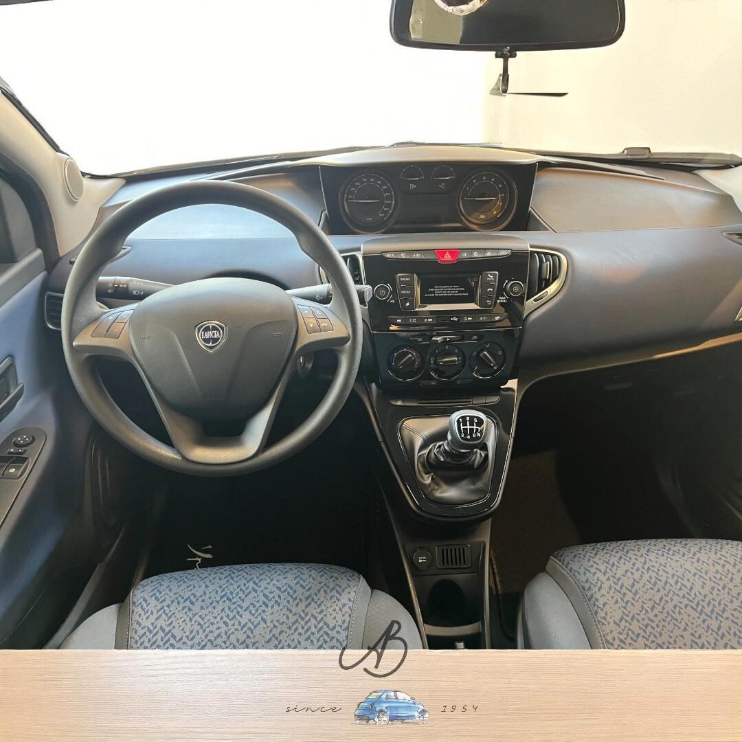Lancia Ypsilon 1.0 FireFly 5 porte S&S Hybrid Oro