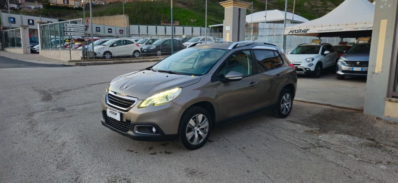 Peugeot 2008 BlueHDi 100cv Allure