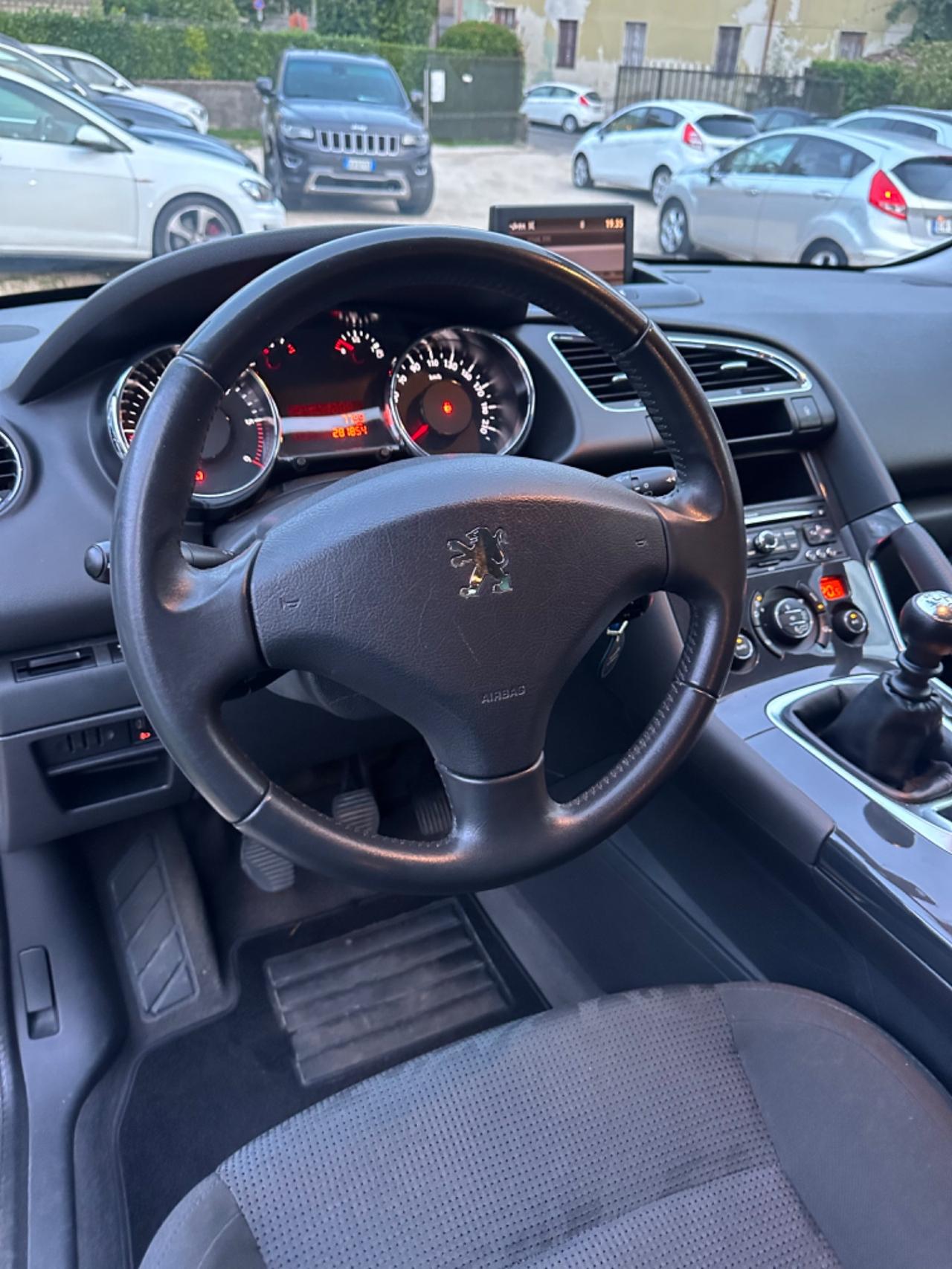 Peugeot 3008 1.6 HDi 112CV ALLURE KMCERT UNICOPR