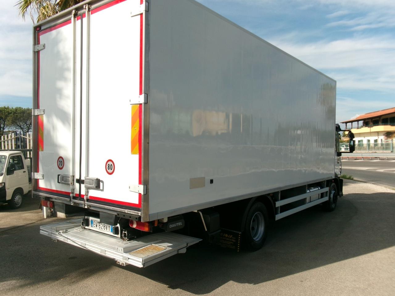 Iveco EUROCARGO 160-25 EURO 6 FRIGO ATP FNAX 06/2029 17 PEDANE