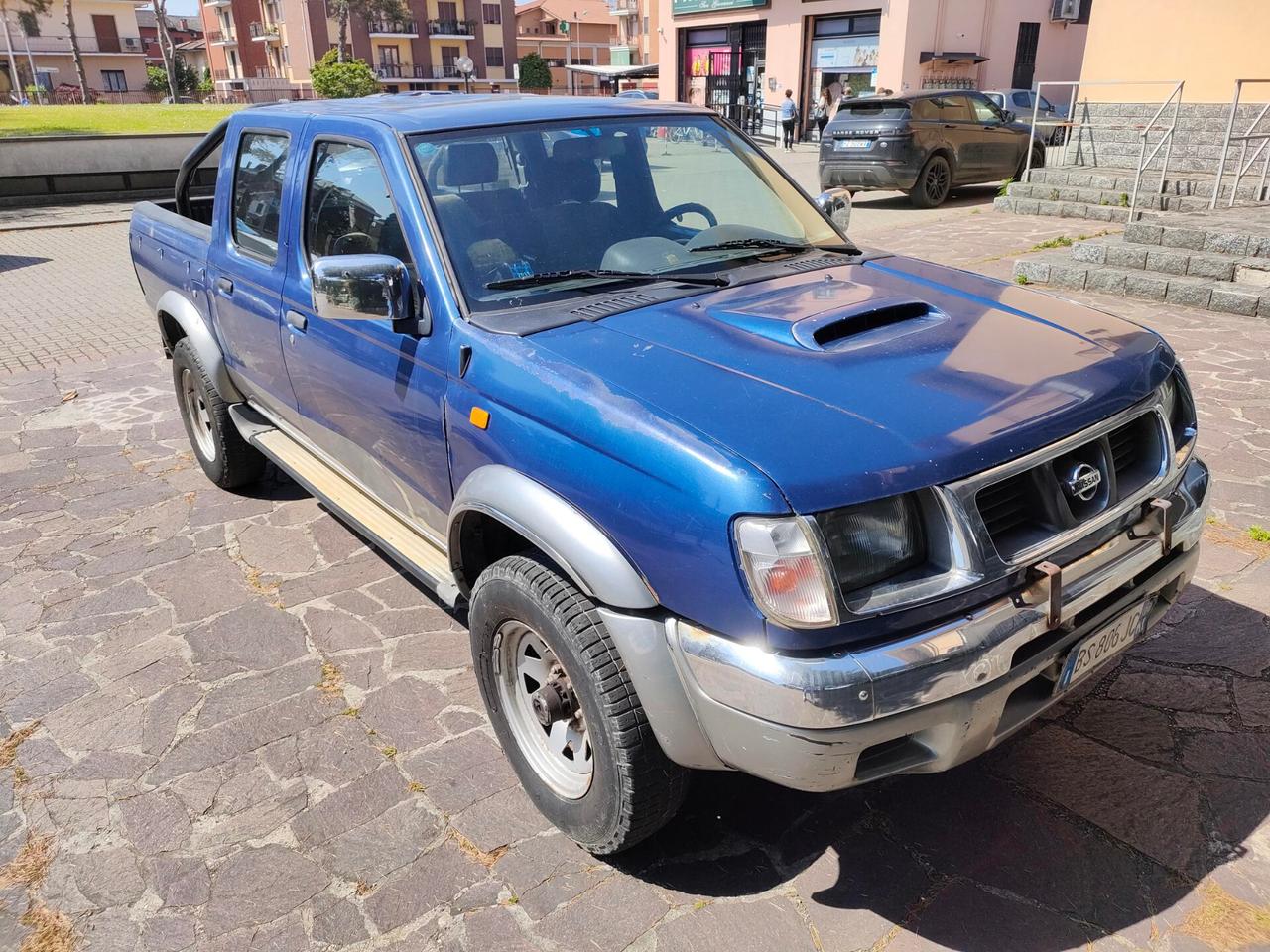 Nissan Navara Double Cab King Cab 2.5 TD