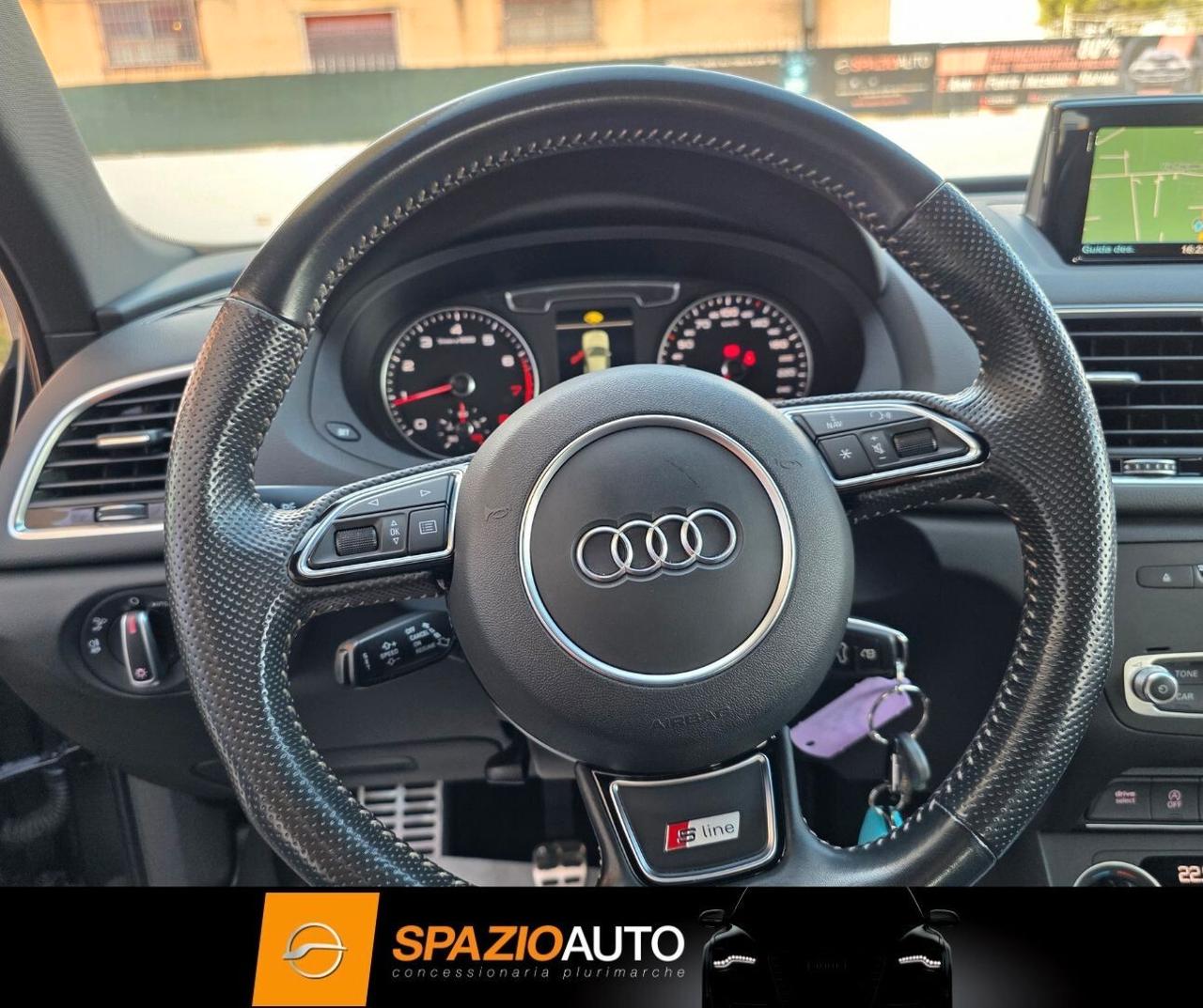 Audi Q3 1.5 TFSI 150cv 6M *S-LINE* FULL