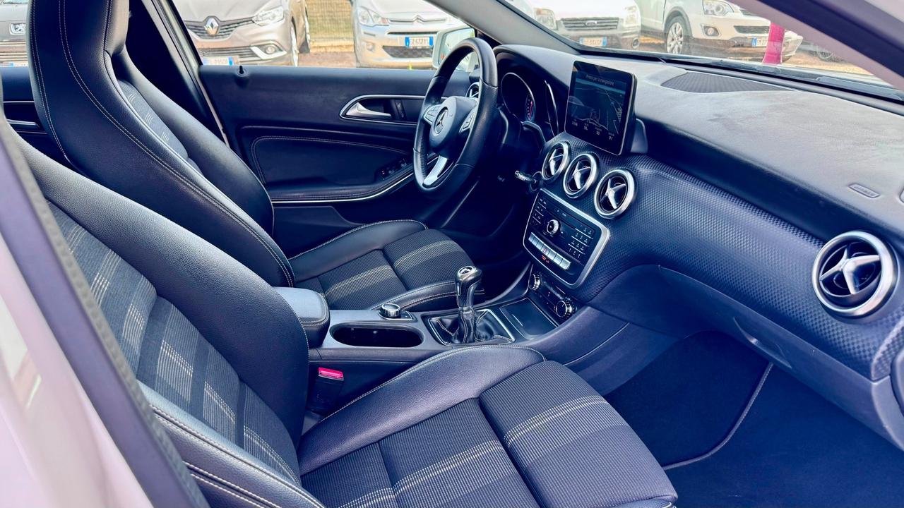 Mercedes-benz A 180 d Premium