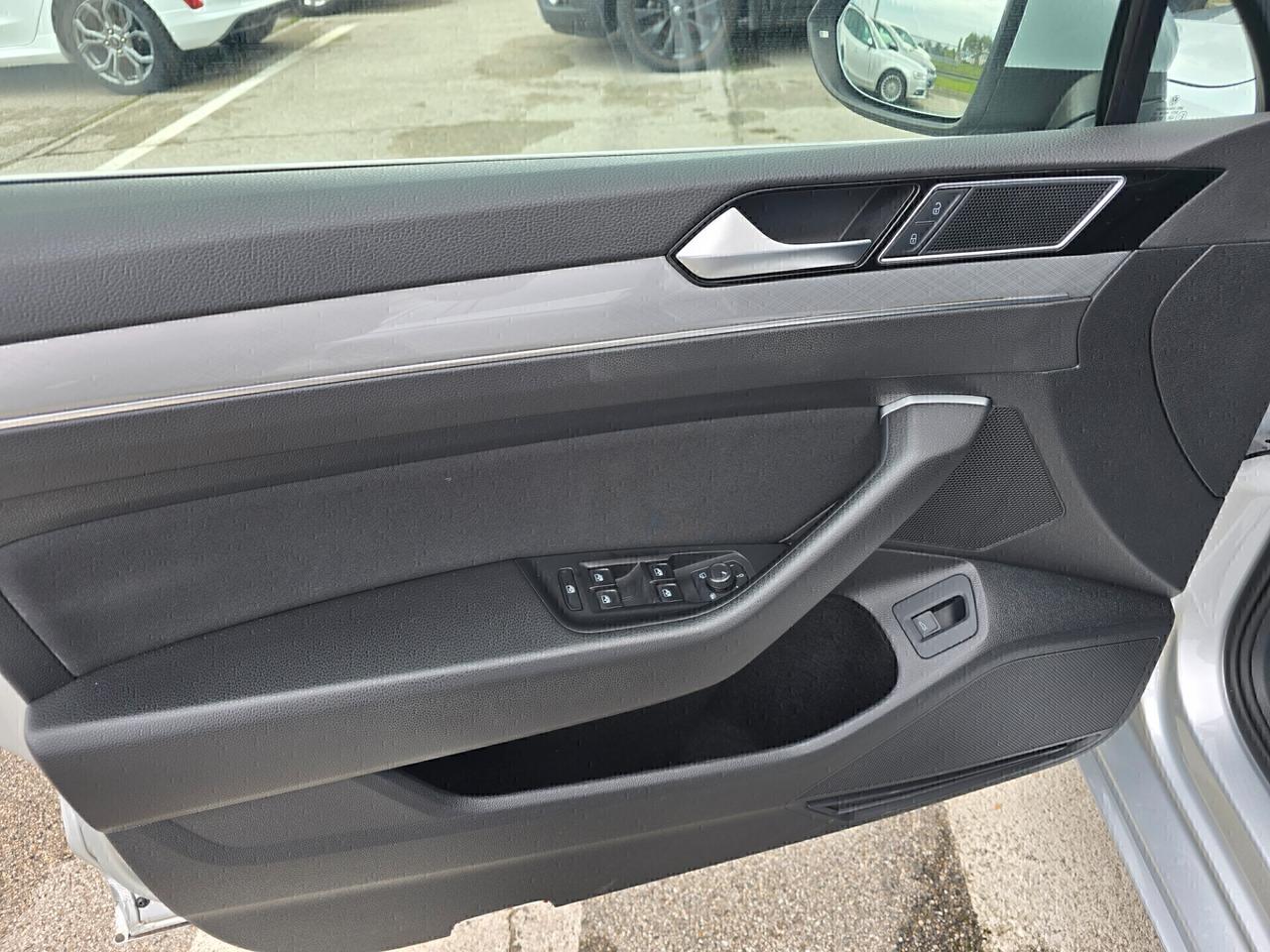 Vw Passat Variant 2.0 TDI SCR EVO DSG Bus.