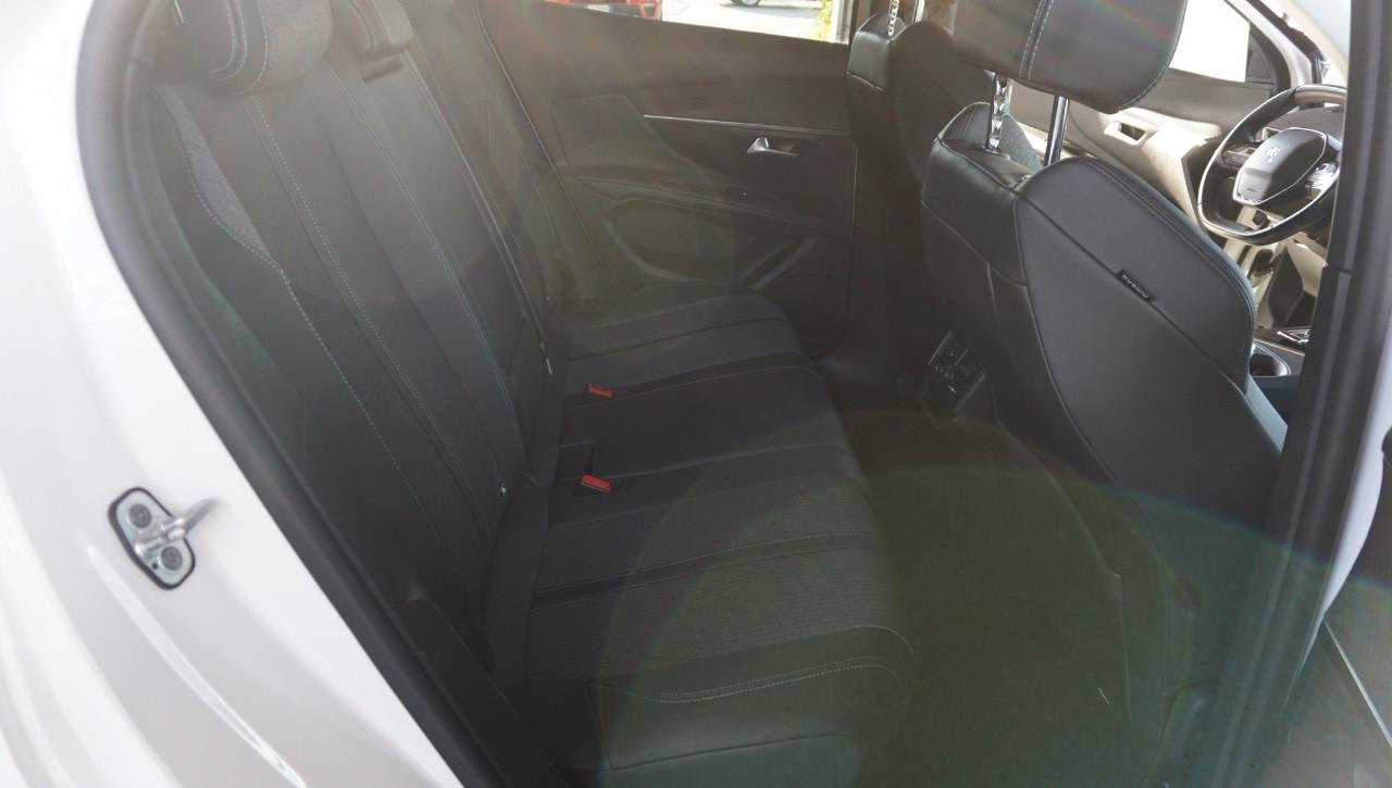 Peugeot 3008 3008 1.5 bluehdi Allure s&s 130cv eat8