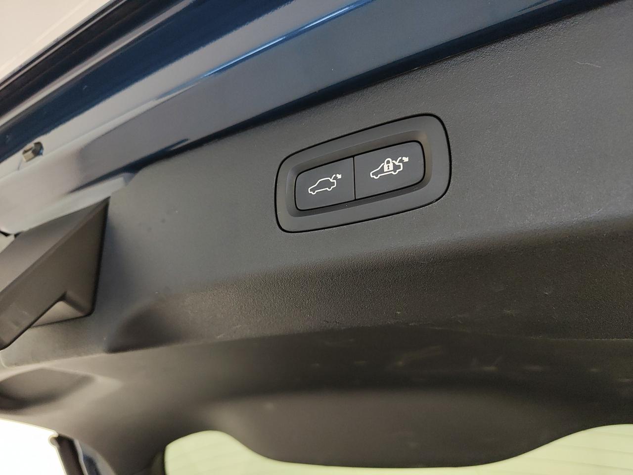 LYNK & CO 01 1.5 td phev auto