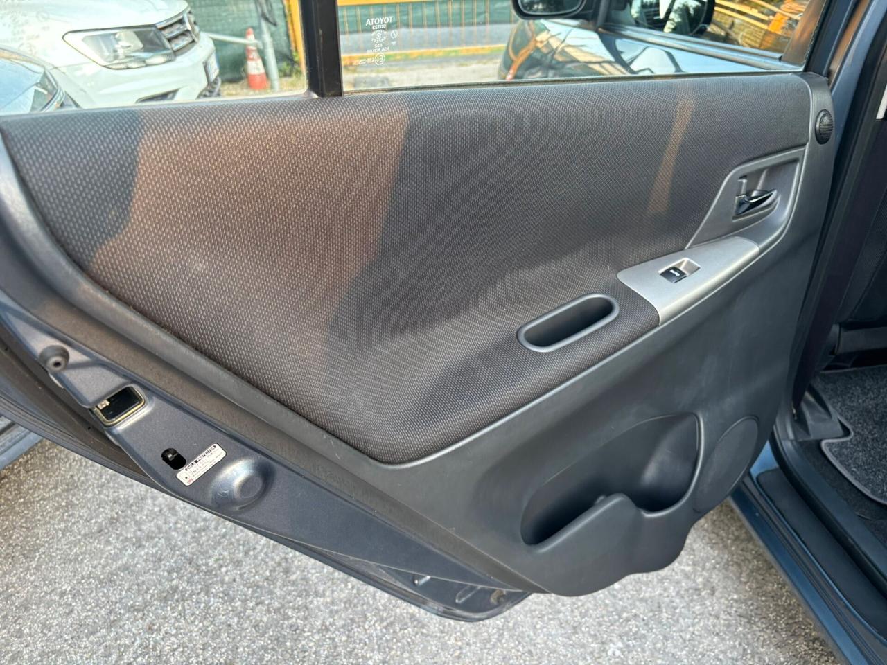 Toyota Corolla Verso 2.0 tdi D-4D OK Neopatentati