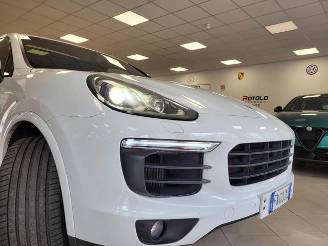 PORSCHE Cayenne 3.0 Diesel Platinum Edition PROMO CAR SERENITY