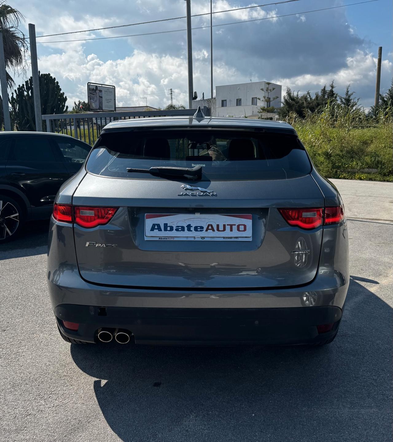 Jaguar F-Pace 2.0 D 180 CV AWD Portfolio