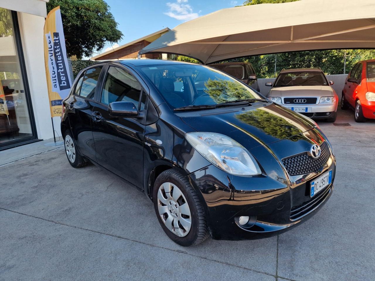 Toyota Yaris 1.4 D-4D 5 porte Sol