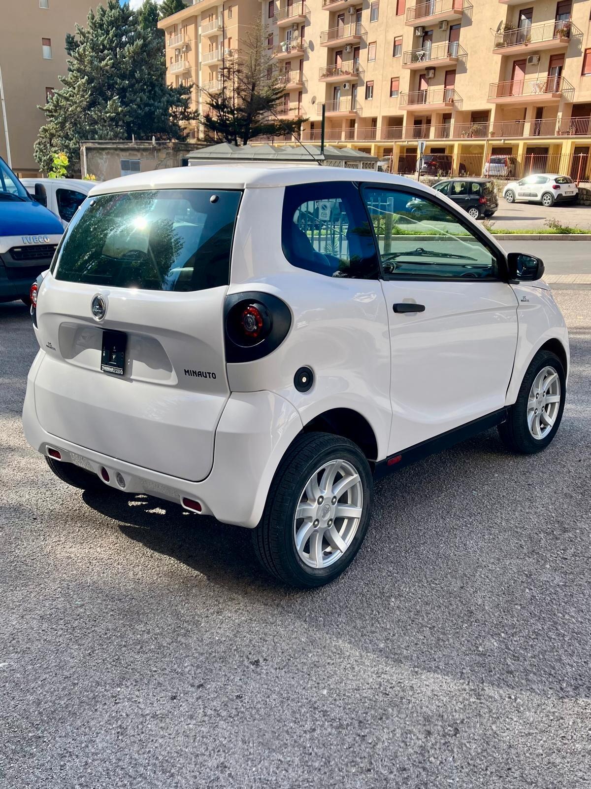 AIXAM MINAUTO BIANCA 2021