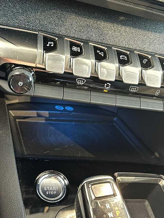 Peugeot 3008 BlueHDi 130 S&S EAT8 Allure