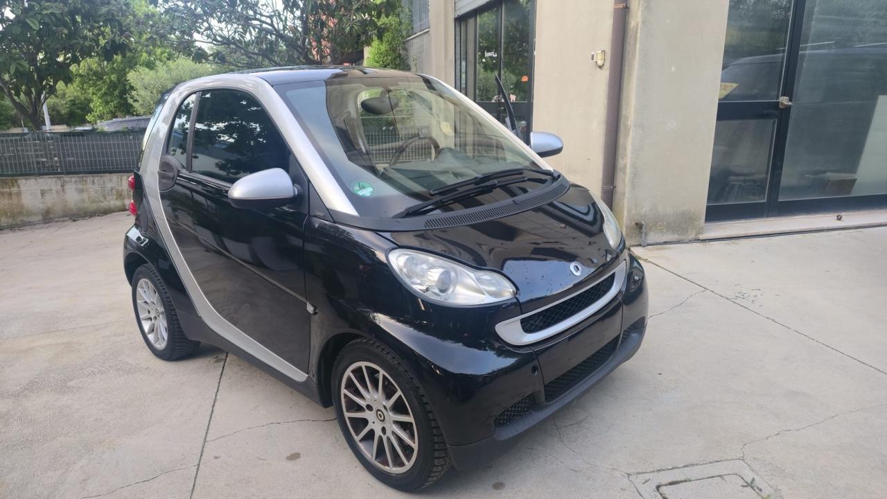 Smart ForTwo 1000 52 kW coupé passion