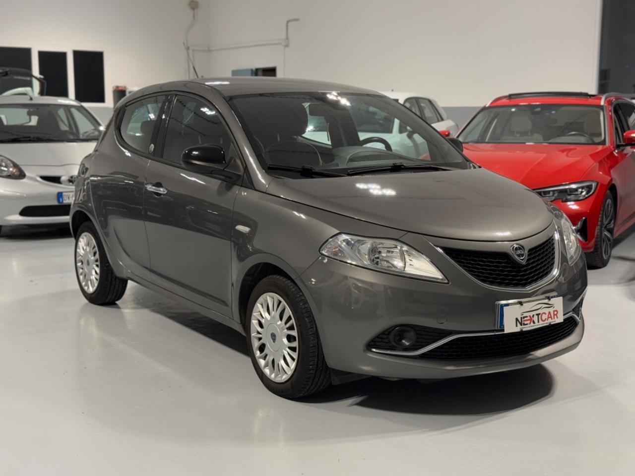 Lancia Ypsilon 1.2 69 CV 5 porte GPL Ecochic Silver
