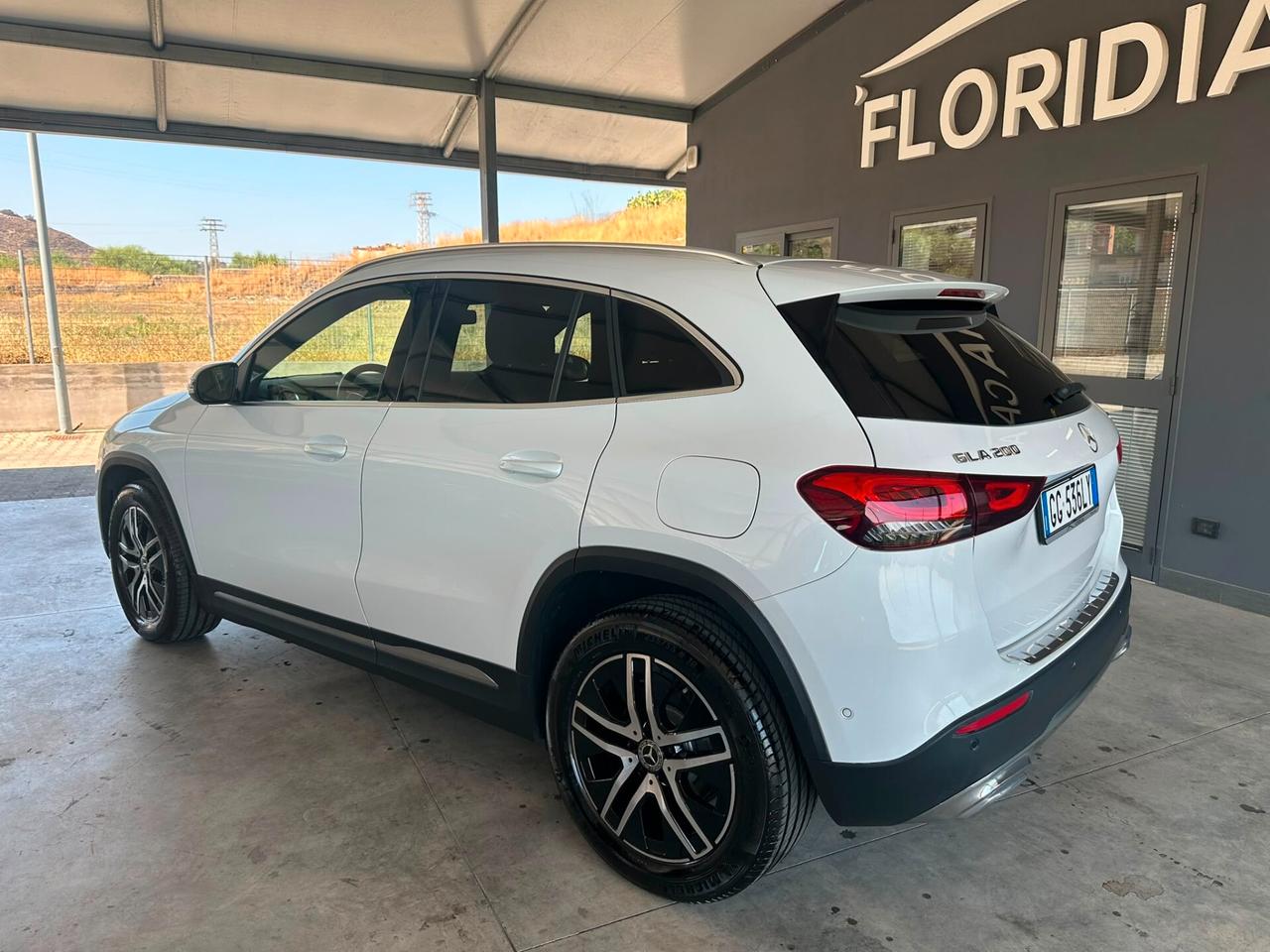 MERCEDES GLA 200 MERCEDES BENZ. 4MATIC SPORT PLUS