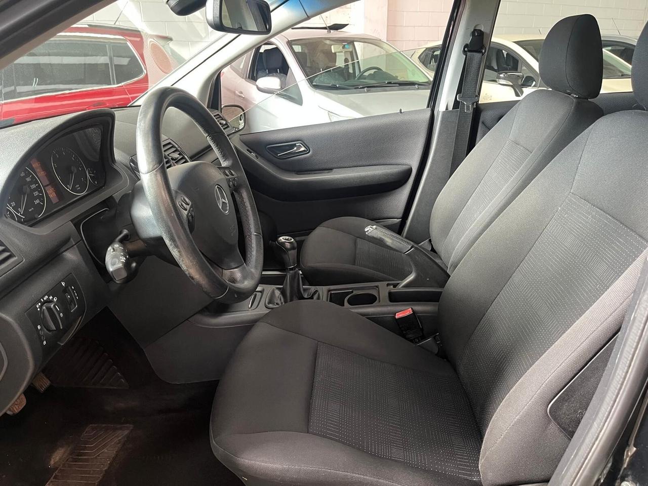 Mercedes-benz A 150 BlueEFFICIENCY Avantgarde