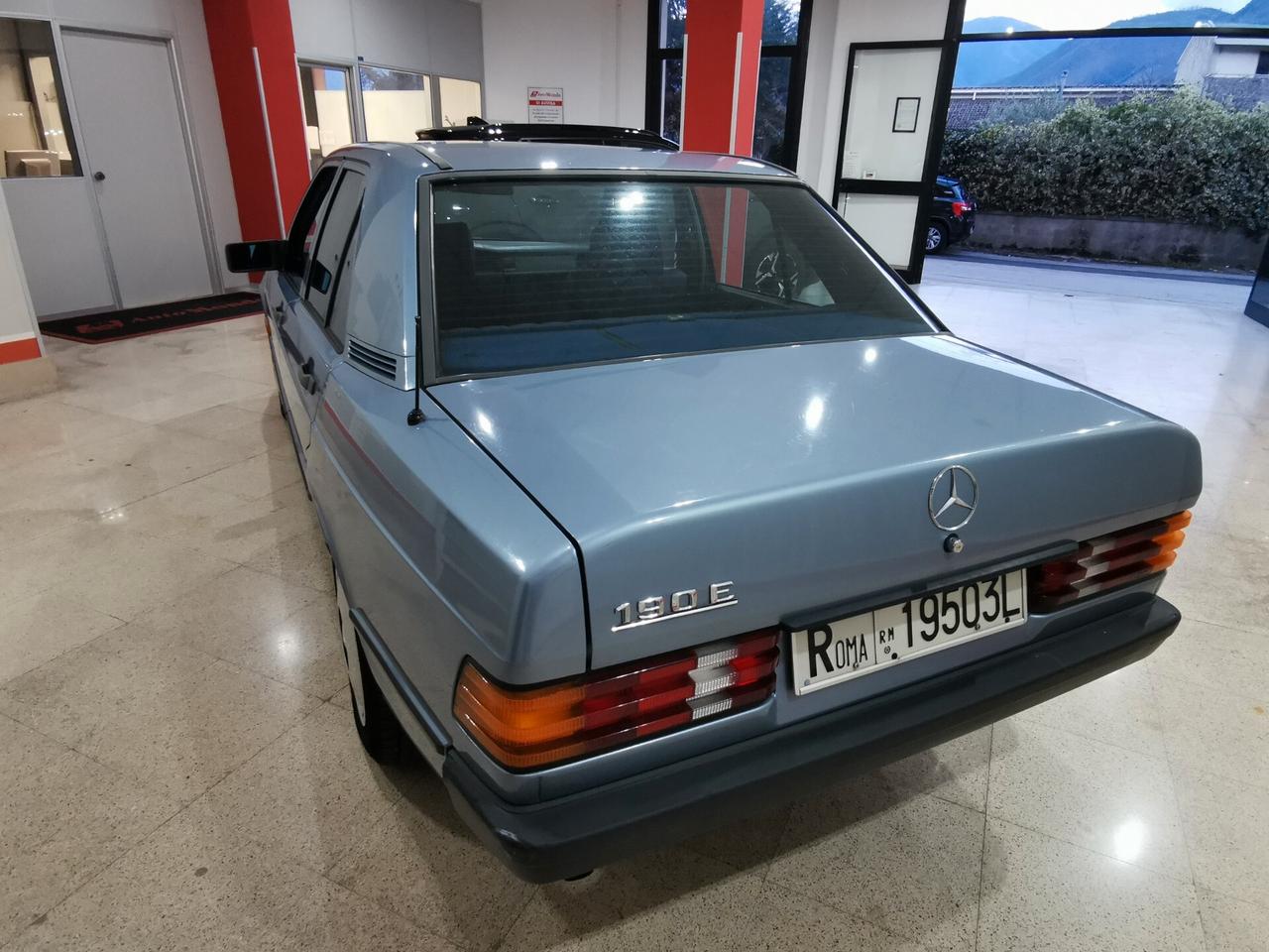 Mercedes-benz 190 2.0 E