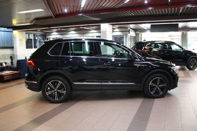 VOLKSWAGEN Tiguan 2.0 TDI 150 CV SCR DSG 4MOTION Life
