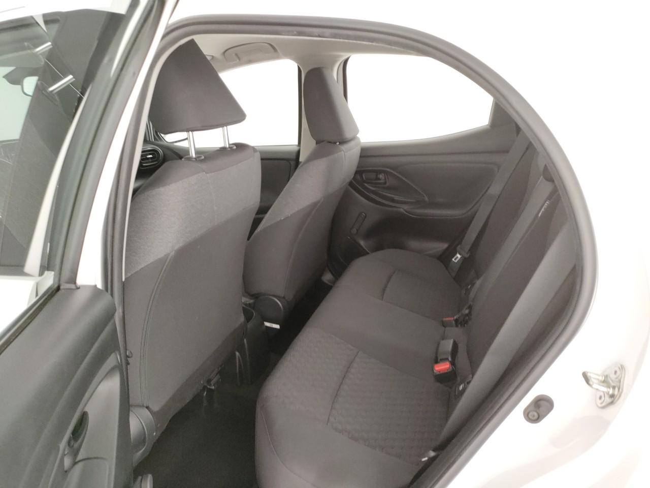 TOYOTA Yaris 1.0 Active