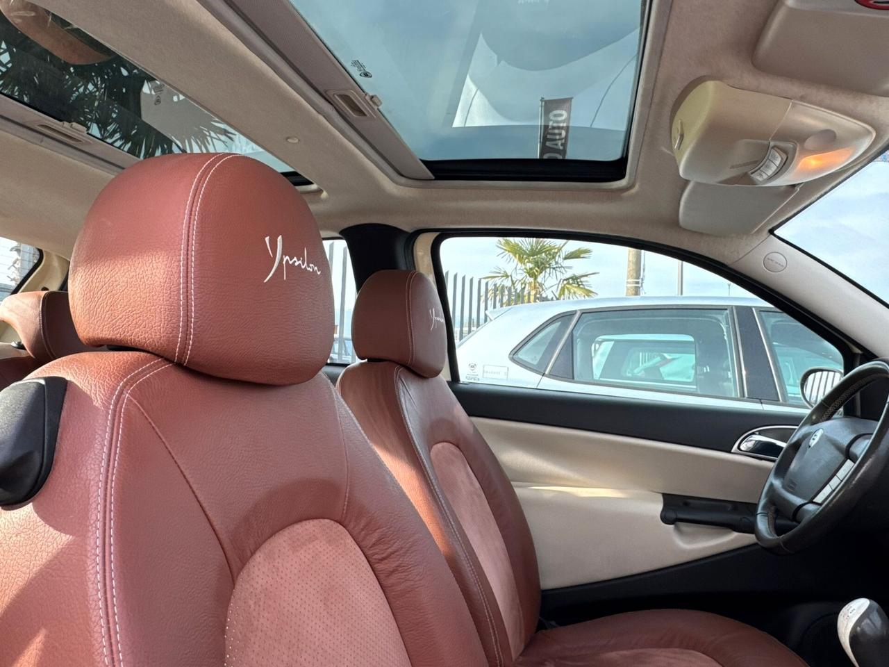 Lancia Ypsilon 1.3 MJT 90 CV Platino