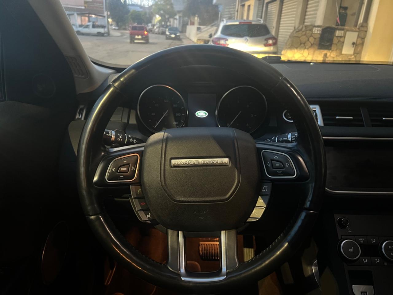 Land Rover Range Evoque 2.0 TD4 180 CV 5p. Autobiography