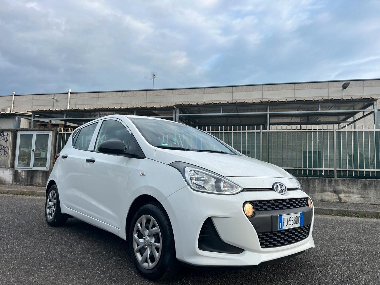 Hyundai i10 1.0 benz solo 39.000 km