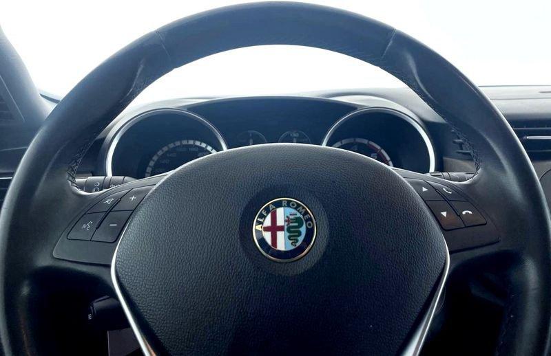 Alfa Romeo Giulietta Giulietta 1.6 JTDm-2 105 CV Distinctive