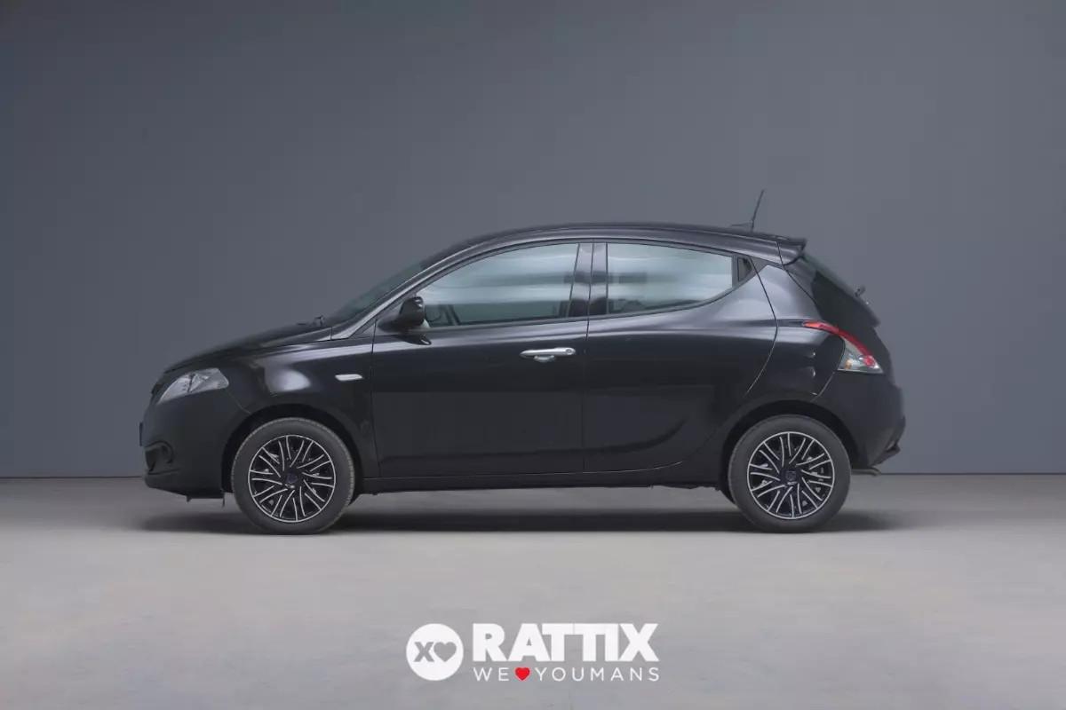Lancia Ypsilon 1.0 Firefly Hybrid 70CV Oro