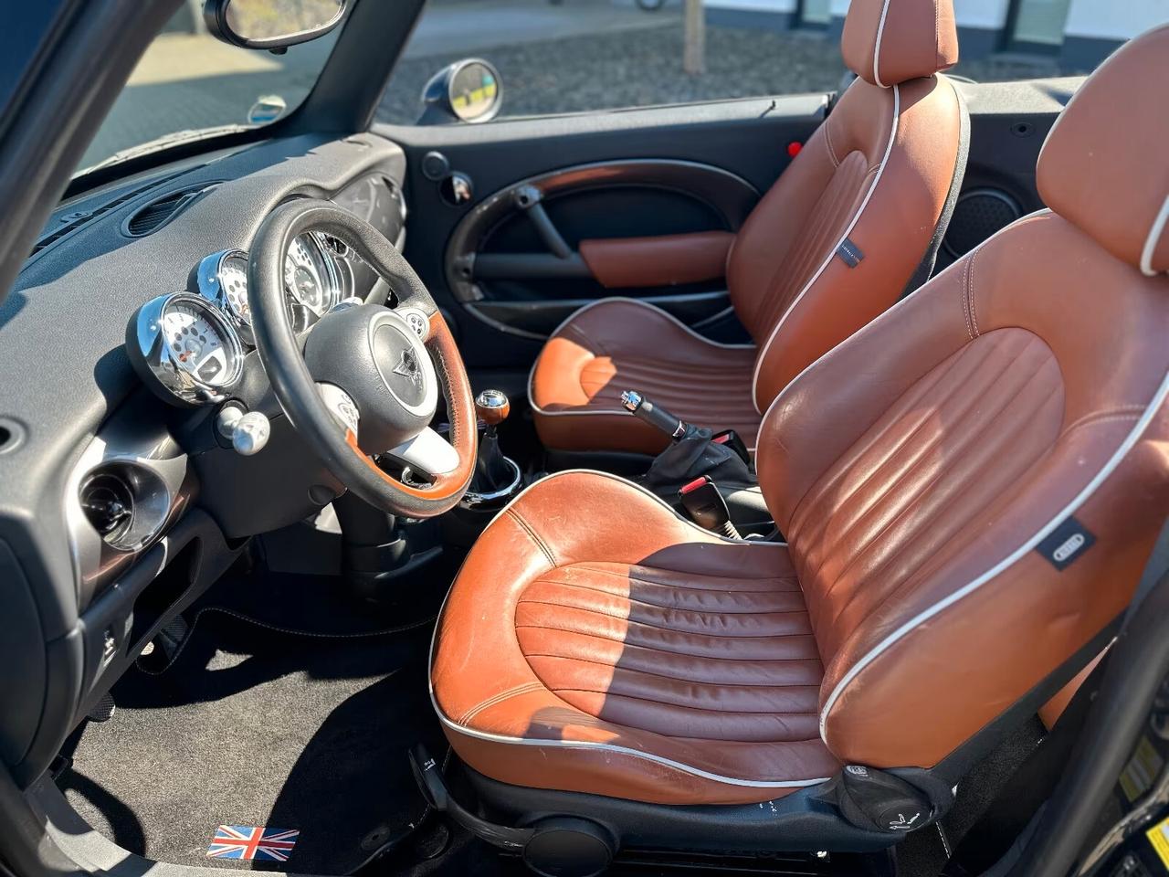 Mini 1.6 16V One Sidewalk Cabrio